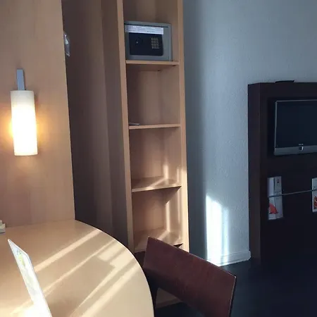Hotel Ibis Centre Gare Ginevra